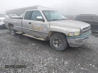 1997 Dodge 1500 с VIN 3B7HC13Z2VG822408, выставлен на аукционе IAAI как лот 41997150 с пробегом 260 674 миль миль и . История ставок и продаж доступна на DreamBid. Изображение 1.