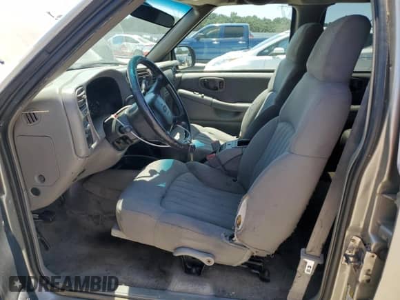 2004 Chevrolet Blazer LS with VIN 1GNDT13X64K129899, listed as a Copart auction lot 62139575 with 174,515 mi miles and Clean title. Bid and sale history available at DreamBid. Image 7.