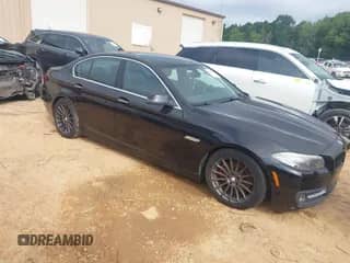 2015 BMW 5 Series 528i с VIN WBA5A5C58FD517553, выставлен на аукционе IAAI как лот 43024808 с пробегом 93 827 миль миль и . История ставок и продаж доступна на DreamBid. Изображение 1.