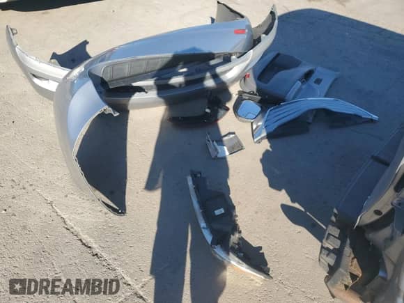 2015 Toyota Sienna LE with VIN 5TDKK3DC0FS676737, listed as a Copart auction lot 84865145 with 273,367 mi miles and Salvage title. Bid and sale history available at DreamBid. Image 13.