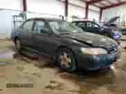 2001 Honda Accord EX z VIN 1HGCG16591A069137, wystawiony jako Copart lot #84871195 z przebiegiem 236 991 mil mil oraz Szkoda całkowita • Salvage title. Historia ofert i sprzedaży dostępna na DreamBid. Obrazek 4.