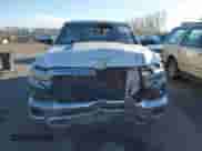 2020 Ram 1500 z VIN 1C6SRFPM6LN205220, wystawiony jako IAAI lot #41437777 z przebiegiem 133 883 mil mil oraz . Historia ofert i sprzedaży dostępna na DreamBid. Obrazek 12.