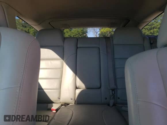 2005 Dodge Magnum RT z VIN 2D8GV58265H670143, wystawiony jako Copart lot #87054325 z przebiegiem 112 938 mil mil oraz Szkoda całkowita • Salvage title. Historia ofert i sprzedaży dostępna na DreamBid. Obrazek 10.