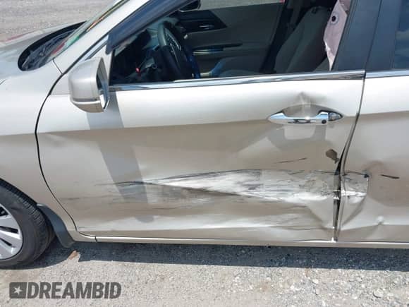 2013 Honda Accord EX z VIN 1HGCR2F75DA176739, wystawiony jako IAAI lot #42635081 z przebiegiem 87 311 mil mil oraz . Historia ofert i sprzedaży dostępna na DreamBid. Obrazek 6.