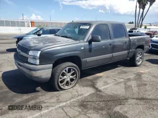 2005 Chevrolet Silverado 1500 LS z VIN 2GCEC13TX51311665, wystawiony jako Copart lot #80955415 z przebiegiem 234 483 mil mil oraz Czysty tytuł • Clean title. Historia ofert i sprzedaży dostępna na DreamBid. Obrazek 1.