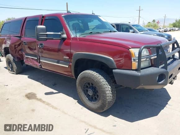 2003 Chevrolet Silverado 2500HD LS с VIN 1GCHK23113F157132, выставлен на аукционе IAAI как лот 42418743 с пробегом 182 427 миль миль и . История ставок и продаж доступна на DreamBid. Изображение 1.