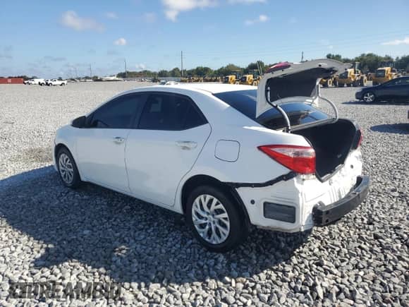 2019 Toyota Corolla LE with VIN 5YFBURHE5KP895284, listed as a Copart auction lot 87229175 with 139,141 mi miles and Non repairable. Bid and sale history available at DreamBid. Image 2.