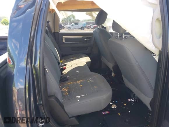 2019 Ram 1500 Big Horn z VIN 1C6RR7TT5KS687454, wystawiony jako IAAI lot #42645612 z przebiegiem 112 214 mil mil oraz . Historia ofert i sprzedaży dostępna na DreamBid. Obrazek 8.