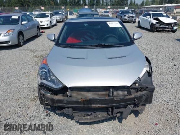 2013 Hyundai Veloster Turbo с VIN KMHTC6AE6DU083543, выставлен на аукционе IAAI как лот 43087332 с пробегом 158 716 миль миль и . История ставок и продаж доступна на DreamBid. Изображение 13.