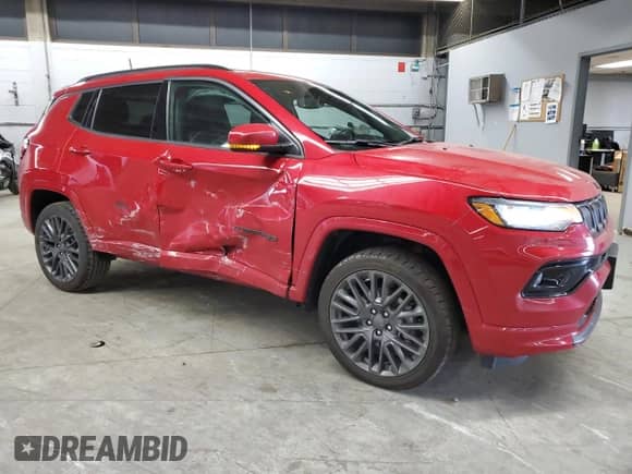 2022 Jeep Compass (RED) Edition with VIN 3C4NJDCB8NT134871, listed as a Copart auction lot 80276135 with 34,110 mi miles and Salvage title. Bid and sale history available at DreamBid. Image 4.