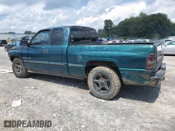 1999 Dodge 1500 с VIN 3B7HC13YXXG206188, выставлен на аукционе Copart как лот 71463125 с пробегом 197 125 миль миль и Чистый • Clean title. История ставок и продаж доступна на DreamBid. Изображение 2.