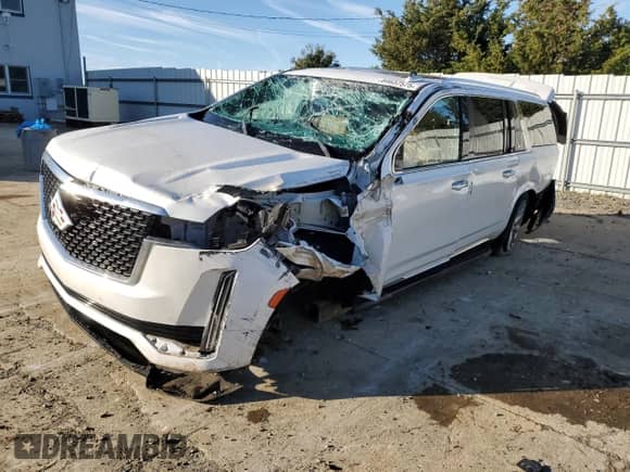 2022 Cadillac Escalade ESV Premium Luxury с VIN 1GYS4KKL5NR265798, выставлен на аукционе Copart как лот 84637575 с пробегом 65 493 миль миль и Списание • Salvage title. История ставок и продаж доступна на DreamBid. Изображение 1.