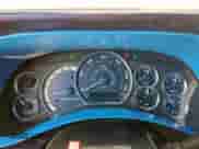 2002 GMC Sierra 1500 z VIN 1GTEC14W32Z117037, wystawiony jako Copart lot #61937045 z przebiegiem Nie podano mil oraz Szkoda całkowita • Salvage title. Historia ofert i sprzedaży dostępna na DreamBid. Obrazek 9.