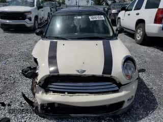 2013 MINI Hardtop with VIN WMWSU3C59DT686532, listed as a Copart auction lot 60481655 with 78,711 mi miles and Salvage title. Bid and sale history available at DreamBid. Image 5.