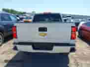 2018 Chevrolet Silverado 1500 LT с VIN 3GCUKREC5JG596495, выставлен на аукционе IAAI как лот 42834463 с пробегом 116 464 миль миль и . История ставок и продаж доступна на DreamBid. Изображение 17.