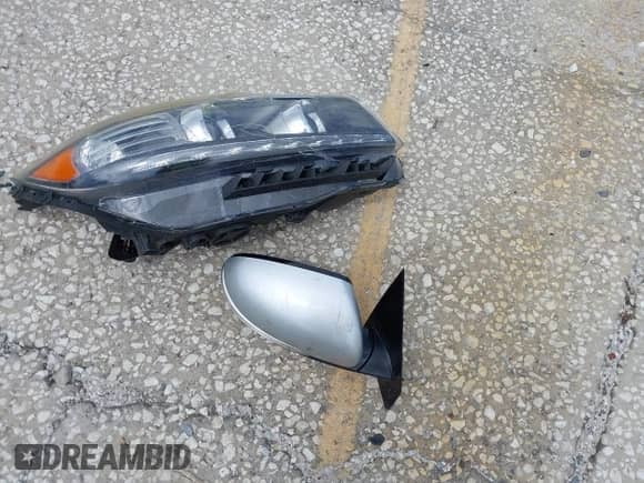 2019 Kia Sorento LX with VIN 5XYPG4A3XKG577478, listed as a IAAI auction lot 42248745 with 142,153 mi miles and . Bid and sale history available at DreamBid. Image 12.