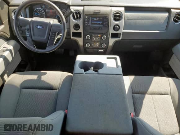 2014 Ford F-150 XL с VIN 1FTFW1CF6EKE20551, выставлен на аукционе Copart как лот 71922565 с пробегом 18 552 миль миль и Списание • Salvage title. История ставок и продаж доступна на DreamBid. Изображение 8.