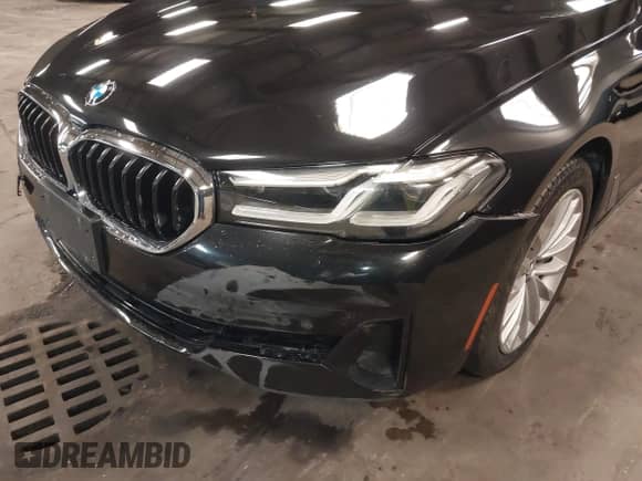 2022 BMW 5 Series 530i xDrive z VIN WBA13BJ05NWX75627, wystawiony jako IAAI lot #41650117 z przebiegiem 57 837 mil mil oraz . Historia ofert i sprzedaży dostępna na DreamBid. Obrazek 17.