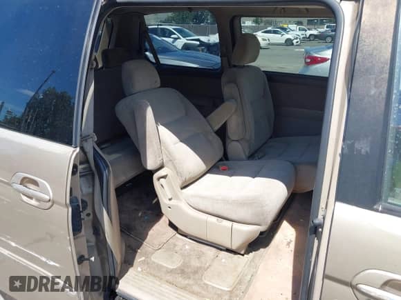 2002 Honda Odyssey LX with VIN 2HKRL18562H545307, listed as a IAAI auction lot 43059547 with 258,206 mi miles and . Bid and sale history available at DreamBid. Image 8.