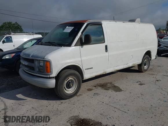 2001 Chevrolet Express with VIN 1GCHG39RX11108817, listed as a IAAI auction lot 42437570 with 96,482 mi miles and . Bid and sale history available at DreamBid. Image 2.