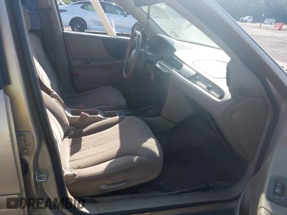 2004 Chevrolet Malibu Classic z VIN 1G1ND52F04M626664, wystawiony jako IAAI lot #42868664 z przebiegiem 134 029 mil mil oraz . Historia ofert i sprzedaży dostępna na DreamBid. Obrazek 5.