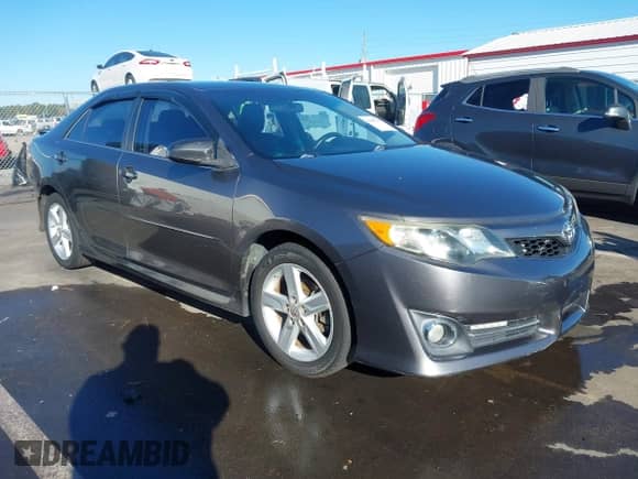 2013 Toyota Camry SE с VIN 4T1BF1FK9DU718761, выставлен на аукционе IAAI как лот 43457397 с пробегом 159 696 миль миль и . История ставок и продаж доступна на DreamBid. Изображение 1.