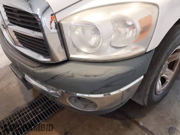 2008 Dodge 1500 ST z VIN 1D7HA18K08J139956, wystawiony jako IAAI lot #42314710 z przebiegiem 171 082 mil mil oraz . Historia ofert i sprzedaży dostępna na DreamBid. Obrazek 12.