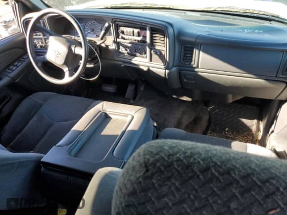 2002 Chevrolet Avalanche z VIN 3GNEC13T52G208485, wystawiony jako Copart lot #85009035 z przebiegiem 151 578 mil mil oraz Czysty tytuł • Clean title. Historia ofert i sprzedaży dostępna na DreamBid. Obrazek 8.