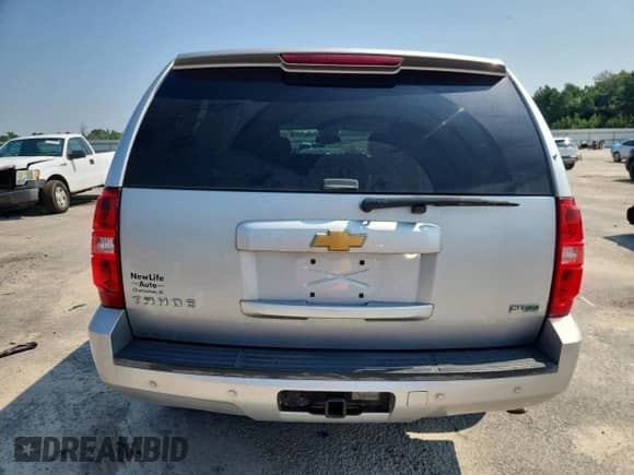 2012 Chevrolet Tahoe LT with VIN 1GNSCBE09CR168490, listed as a Copart auction lot 63392915 with 245,669 mi miles and Salvage title. Bid and sale history available at DreamBid. Image 6.