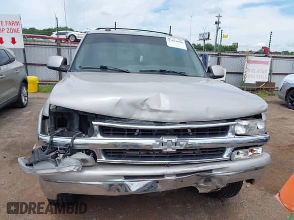 2005 Chevrolet Suburban LS с VIN 1GNEC16Z05J132564, выставлен на аукционе IAAI как лот 42614980 с пробегом 229 739 миль миль и . История ставок и продаж доступна на DreamBid. Изображение 13.