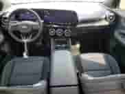 2024 Chevrolet Blazer EV eAWD LT z VIN 3GNKDBRJ5RS212460, wystawiony jako Copart lot #59594495 z przebiegiem 19 164 mil mil oraz Szkoda całkowita • Salvage title. Historia ofert i sprzedaży dostępna na DreamBid. Obrazek 8.