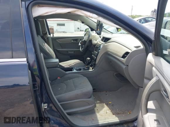 2015 Chevrolet Traverse LT с VIN 1GNKRGKD8FJ196206, выставлен на аукционе IAAI как лот 42725051 с пробегом Не указан миль и . История ставок и продаж доступна на DreamBid. Изображение 5.