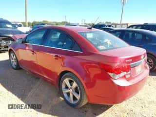 2014 Chevrolet Cruze 2LT z VIN 1G1PE5SB2E7335683, wystawiony jako IAAI lot #43473093 z przebiegiem 123 335 mil mil oraz . Historia ofert i sprzedaży dostępna na DreamBid. Obrazek 3.