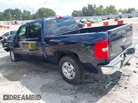 2011 Chevrolet Silverado 1500 LT with VIN 3GCPCSE09BG285371, listed as a IAAI auction lot 43215403 with 126,703 mi miles and . Bid and sale history available at DreamBid. Image 3.