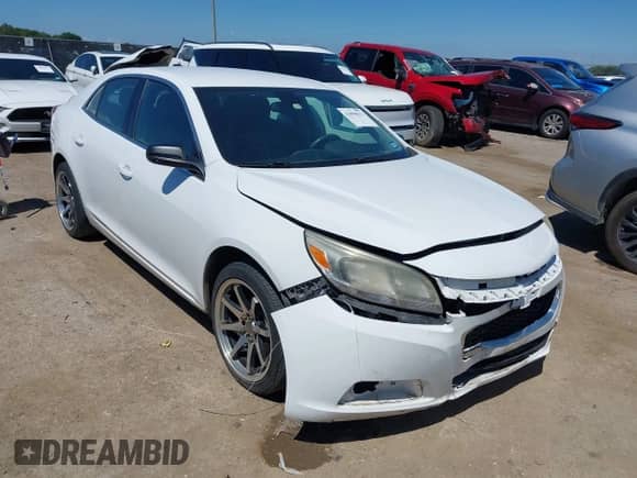 2015 Chevrolet Malibu LS z VIN 1G11A5SLXFF293121, wystawiony jako IAAI lot #42898611 z przebiegiem 202 167 mil mil oraz . Historia ofert i sprzedaży dostępna na DreamBid. Obrazek 1.