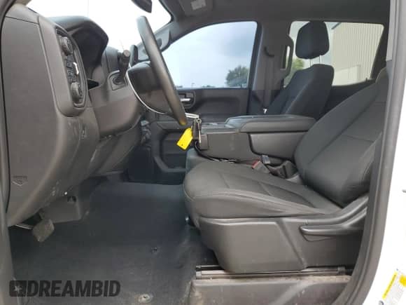 2020 Chevrolet Silverado 1500 Custom с VIN 3GCUYBEF4LG382990, выставлен на аукционе Copart как лот 71711325 с пробегом 86 813 миль миль и Списание • Salvage title. История ставок и продаж доступна на DreamBid. Изображение 7.