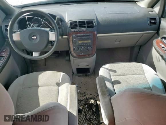 2005 Chevrolet Uplander z VIN 1GNDV03L05D253562, wystawiony jako Copart lot #90343055 z przebiegiem 101 133 mil mil oraz Czysty tytuł • Clean title. Historia ofert i sprzedaży dostępna na DreamBid. Obrazek 8.