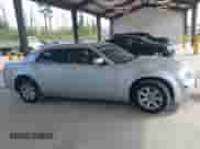 2005 Chrysler 300 Touring z VIN 2C3JA53G75H687752, wystawiony jako IAAI lot #42190758 z przebiegiem 170 269 mil mil oraz . Historia ofert i sprzedaży dostępna na DreamBid. Obrazek 13.