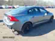 2018 Volvo S60 Dynamic с VIN YV140MTL6J2459953, выставлен на аукционе IAAI как лот 42048650 с пробегом 63 631 миль миль и . История ставок и продаж доступна на DreamBid. Изображение 4.