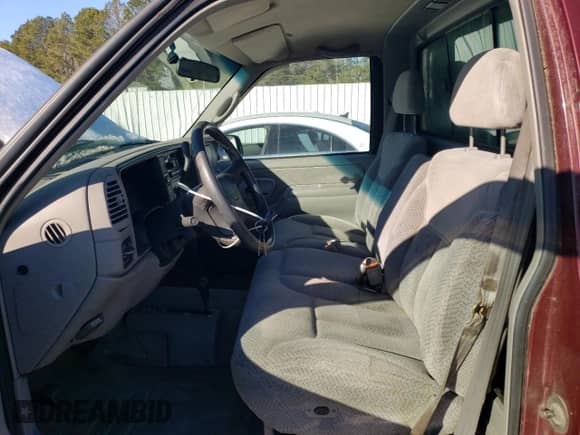 1997 GMC Sierra 1500 z VIN 1GTEK14R3VZ506326, wystawiony jako Copart lot #87036644 z przebiegiem 212 945 mil mil oraz Czysty tytuł • Clean title. Historia ofert i sprzedaży dostępna na DreamBid. Obrazek 7.