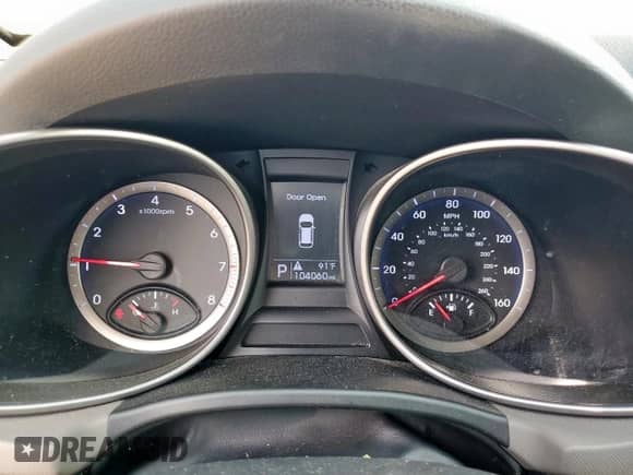 2016 Hyundai Santa Fe SE with VIN KM8SM4HF0GU162545, listed as a Copart auction lot 64723495 with 104,060 mi miles and Salvage title. Bid and sale history available at DreamBid. Image 9.