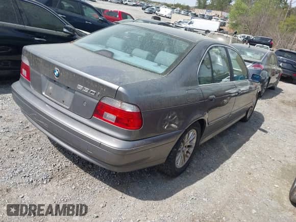 2002 BMW 5 Series 530i с VIN WBADT63462CH89329, выставлен на аукционе IAAI как лот 41919133 с пробегом 207 783 миль миль и . История ставок и продаж доступна на DreamBid. Изображение 4.