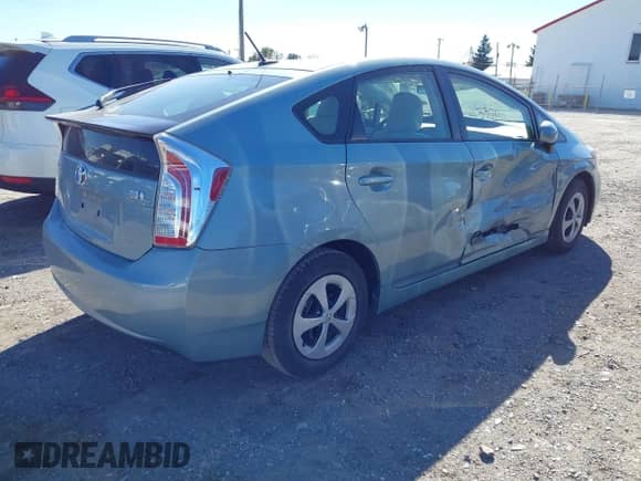 2015 Toyota Prius Two with VIN JTDKN3DU5F1902610, listed as a IAAI auction lot 43483370 with 57,626 mi miles and . Bid and sale history available at DreamBid. Image 4.