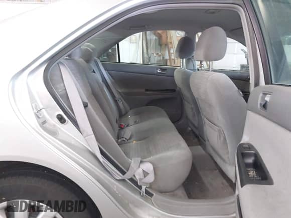 2005 Toyota Camry LE с VIN 4T1BE30K95U082044, выставлен на аукционе IAAI как лот 43149941 с пробегом 117 391 миль миль и . История ставок и продаж доступна на DreamBid. Изображение 8.