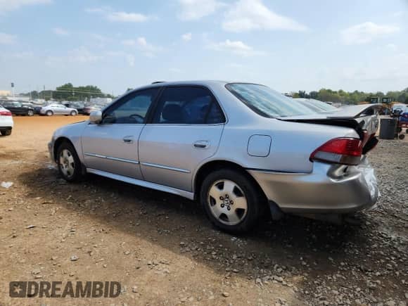 2001 Honda Accord EX z VIN 1HGCG16511A074669, wystawiony jako Copart lot #80342715 z przebiegiem 301 114 mil mil oraz Szkoda całkowita • Salvage title. Historia ofert i sprzedaży dostępna na DreamBid. Obrazek 2.