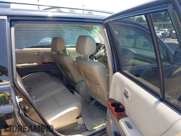 2007 Toyota Highlander z VIN JTEGW21A370018014, wystawiony jako IAAI lot #42821986 z przebiegiem 255 900 mil mil oraz . Historia ofert i sprzedaży dostępna na DreamBid. Obrazek 8.