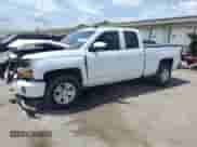 2017 Chevrolet Silverado 1500 LT z VIN 1GCVKREC6HZ213520, wystawiony jako Copart lot #68184645 z przebiegiem 102 460 mil mil oraz Szkoda całkowita • Salvage title. Historia ofert i sprzedaży dostępna na DreamBid. Obrazek 1.