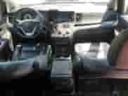 2018 Toyota Sienna SE z VIN 5TDXZ3DC7JS952681, wystawiony jako Copart lot #58244245 z przebiegiem 89 313 mil mil oraz Szkoda całkowita • Salvage title. Historia ofert i sprzedaży dostępna na DreamBid. Obrazek 8.