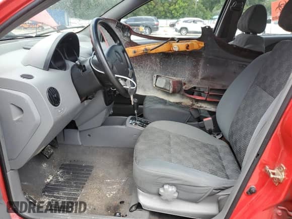 2005 Chevrolet Aveo LS с VIN KL1TD62635B353213, выставлен на аукционе Copart как лот 65935865 с пробегом 193 966 миль миль и Списание • Salvage title. История ставок и продаж доступна на DreamBid. Изображение 7.