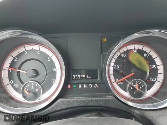 2018 Dodge Grand Caravan SE Plus with VIN 2C4RDGBG8JR304733, listed as a Copart auction lot 70992905 with 339,291 mi miles and Salvage title. Bid and sale history available at DreamBid. Image 9.